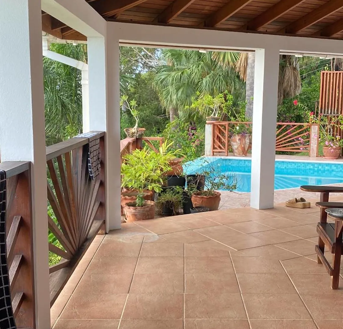 Vila Ocean Breeze Retreat Whitehouse